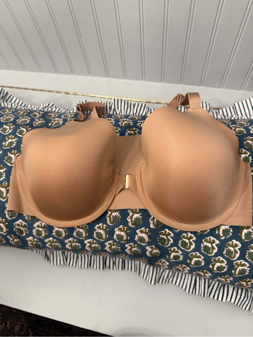 Soma Vanishing 360 Front Close Bra
